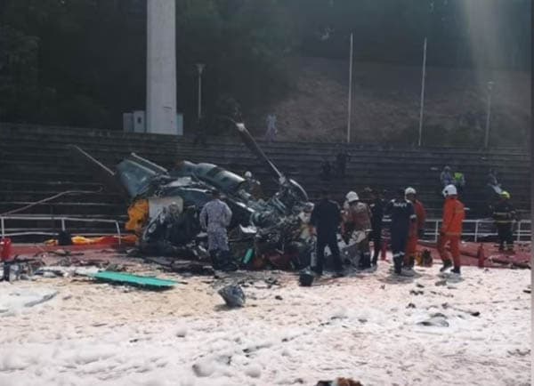 4_pamen_dan_6_prajurit_tewas_dalam_kecelakaan_heli_malaysia_batalkan_perayaan_hut_al
