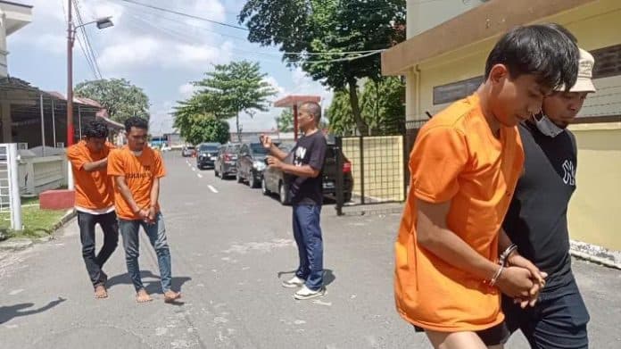 4_pria_diamankan_pesta_narkoba_ternyata_residivis_kasus_begal