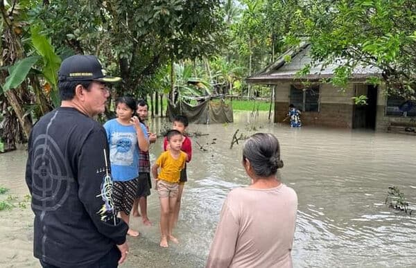 4_ribu_warga_nias_barat_terdampak_banjir_bupati_pantau_kondisi_lapangan