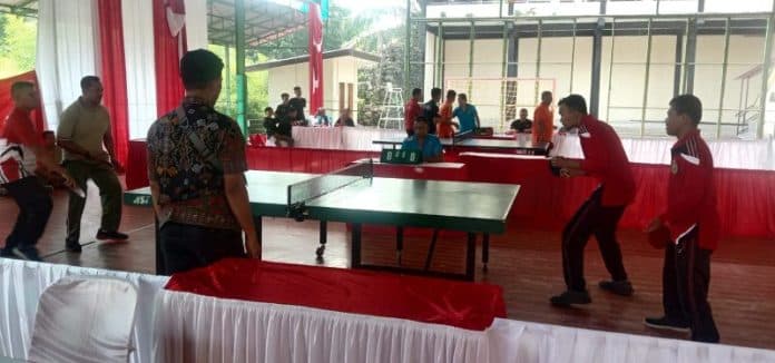 4_tim_lolos_semifinal_kejuaraan_tenis_meja_beregu_putra_polres_tapsel