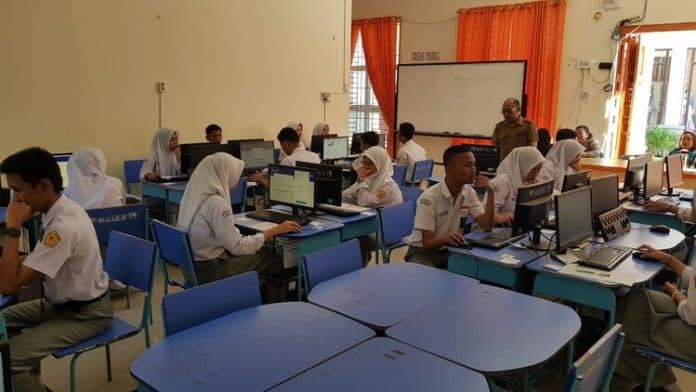 50_pelajar_smkn_1_siantar_sukses_ikuti_anbk_2023