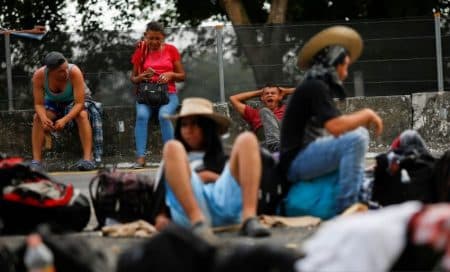 53_orang_tewas_saat_kecelakaan_truk_migran_di_meksiko