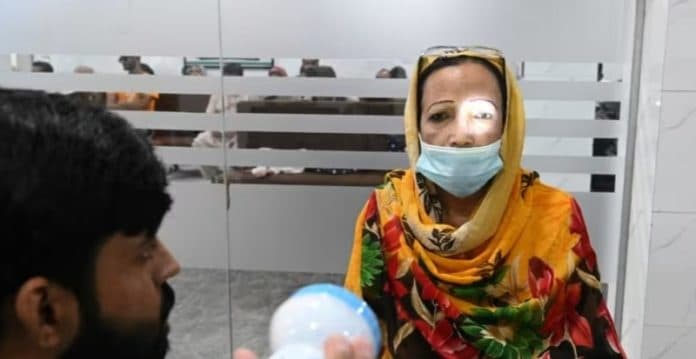 56000_sekolah_di_pakistan_ditutup_karena_wabah_virus_mata