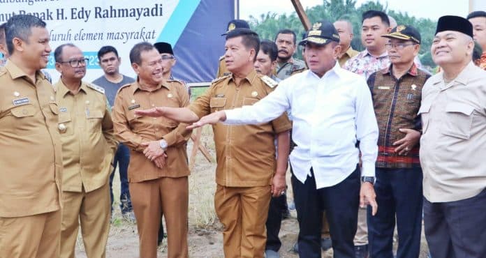 56_km_jalan_provinsi_di_simalungun_masih_butuh_perhatian