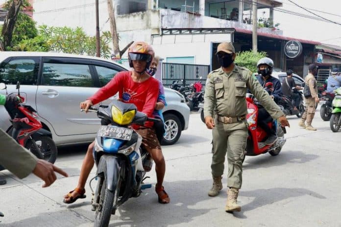 59_warga_terjaring_ops_yustisi_razia_masker_di_medan_helvetia