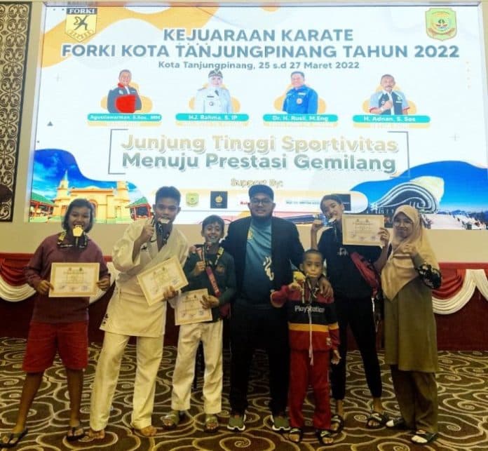 5_atlet_inkanas_siantar_sabet_emas_perunggu_dan_perak_di_open_turnamen_karate_tanjung_pinang