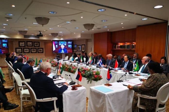 5_negara_masuk_brics_indonesia_masih_mempelajari_manfaatnya
