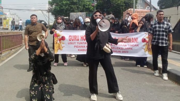 5_tersangka_kasus_pppk_langkat_tak_ditahan_polda_sumut_permalukan_polri