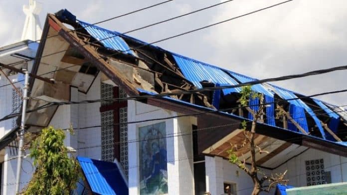 69_rumah_di_lampung_selatan_rusak_diterpa_angin_kencang
