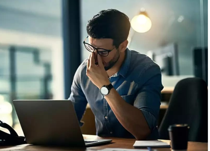 6_cara_untuk_mengatasi_negatifitas_karyawan_di_tempat_kerja