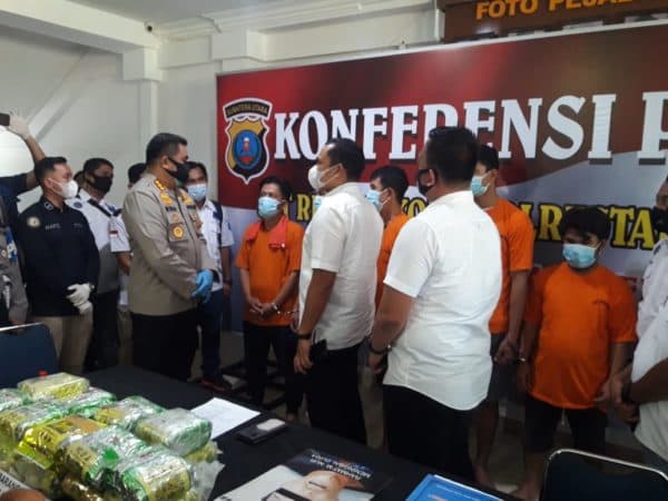 6_tersangka_narkotika_jaringan_internasional_ditangkap_sabu_disimpan_di_mess_pemko_tanjung_balai