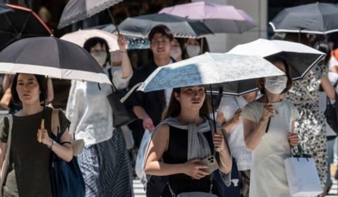 6_warga_meninggal_jepang_keluarkan_warning_hindari_cuaca_panas