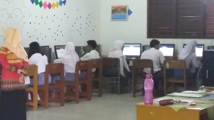 7549_pelajar_smk_siantar_simalungun_ikut_unbk