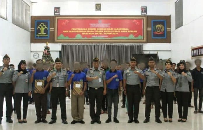 79_wbp_lapas_binjai_terima_remisi_khusus_hari_natal_tahun_2024