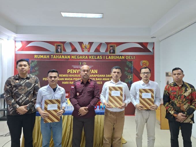 79_wbp_rutan_labuhan_deli_dapat_remisi_natal_2_diantaranya_langsung_bebas