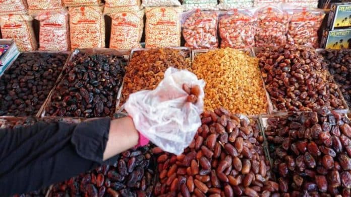 7_makanan_ini_bisa_jadi_alternatif_berbuka_puasa_selain_kurma