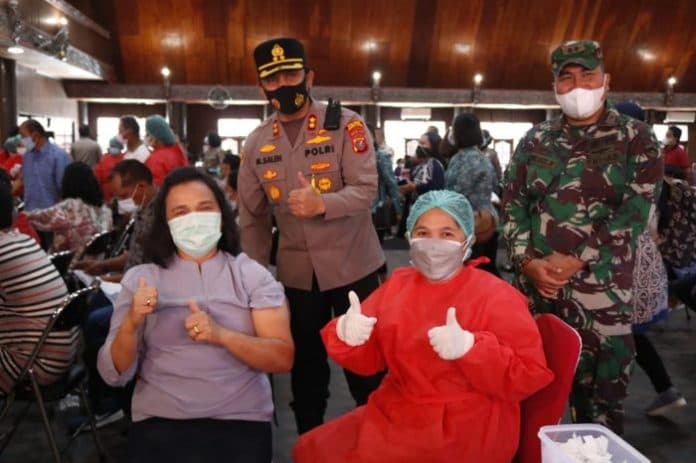 828_warga_taput_divaksinasi_tahap_ii_jenis_vaksin_yang_dipakai_astrazeneca