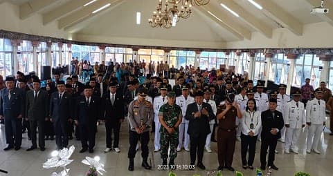 84_pejabat_struktural_dan_fungsional_dairi_dilantik_bupati_kerja_sesuai_spm