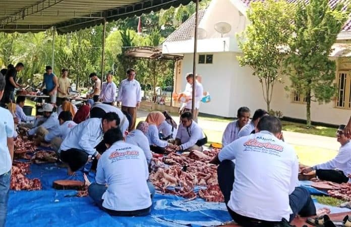 864_ekor_hewan_kurban_disembelih_di_pematang_siantar_pada_idul_adha_tahun_2023