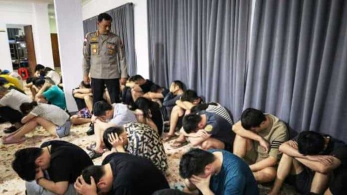 88_warga_tiongkok_ditangkap_modus_penipuan_cinta_berbasis_online