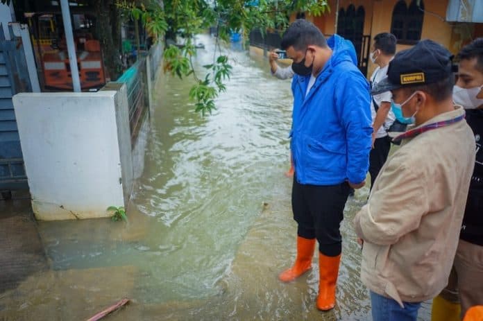 90_banjir_di_medan_karena_drainase_bobby_minta_pu_gunakan_anggaran_dengan_benar