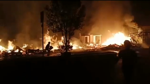 9_unit_rumah_dan_ruko_hangus_terbakar_di_madina_3_warga_terluka