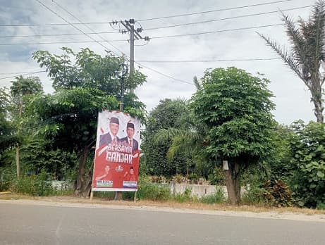 ada_baliho_capres_dipasang_di_deli_serdang_warga_protes
