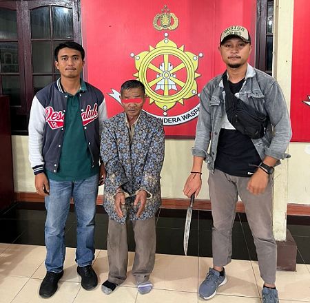 adik_tewas_kehabisan_darah_dibacok_abang_kandung_di_dairi