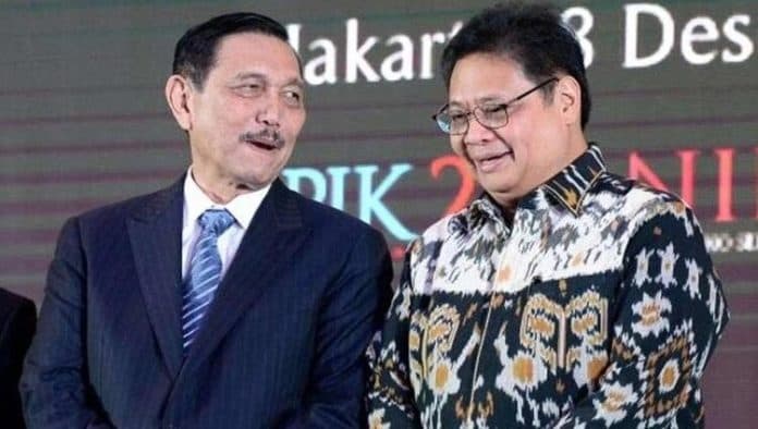 airlangga_dan_luhut_beda_pendapat_soal_pembatasan_beli_bbm_subsidi