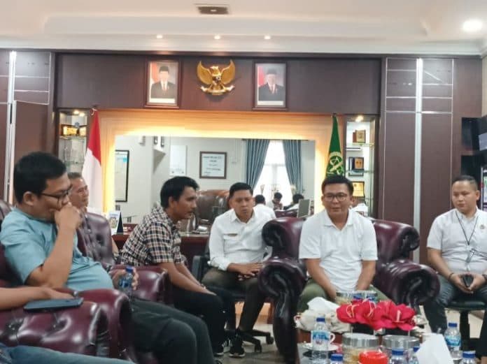 ajak_warga_gunakan_hak_pilih_di_pemilu_2024_kajari_medan_satu_suara_sangat_berpengaruh