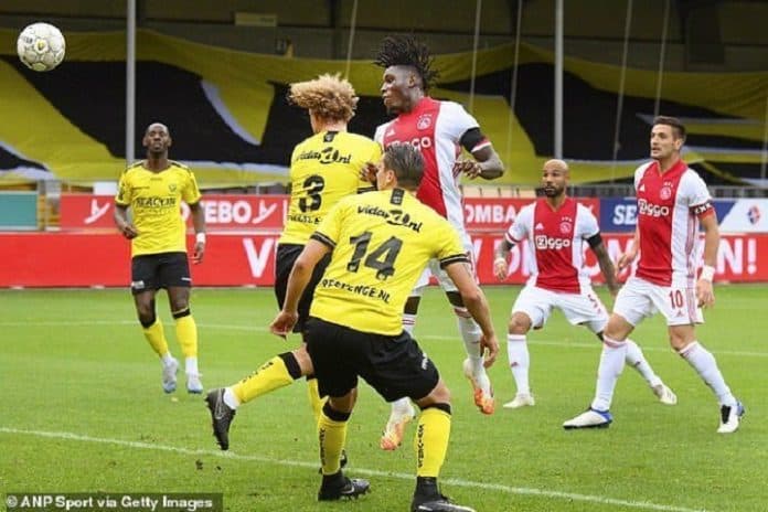 ajax_permalukan_vvv_venlo_13_gol_tanpa_balas