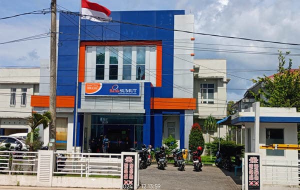 ajukan_dana_csr_untuk_beli_mobil_koperasi_produsen_aur_dairi_botanikal_disoroti
