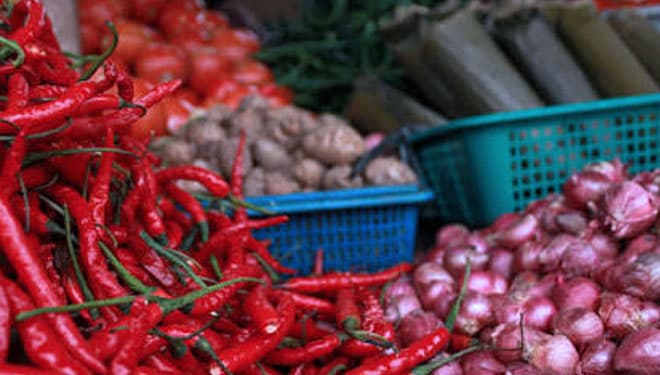 akademisi_stok_menurun_picu_kenaikan_harga_cabai_bawang_di_siantar