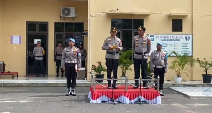 akbp_maringan_simanjuntak_resmi_digantikan_akbp_arfin_fachreza_sebagai_kapolres_labusel