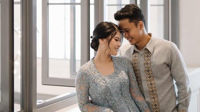 akhiri_masa_lajang_anthony_ginting_menikah_dengan_mitzi_abigail