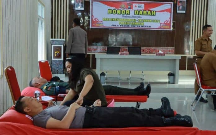 aksi_donor_polres_samosir_berhasil_kumpulkan_164_kantong_darah