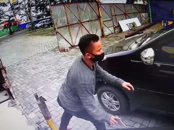 aksi_penodongan_gunakan_senpi_beredar_di_wa_tonton_videonya_disini