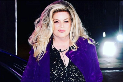 aktris_pemenang_piala_emmy_kirstie_alley_meninggal_karena_kanker