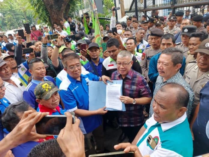 akui_berpihak_ke_rakyat_dprd_sumut_akan_teruskan_aspirasi_tolak_tapera