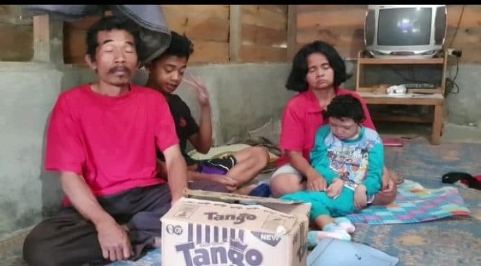 alami_lumpuh_layu_sejak_lahir_tiurlan_sinaga_butuh_bantuan