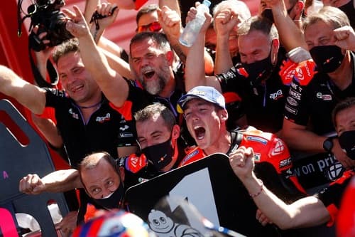 aleix_espargaro_kampiun_motogp_argentina_2022