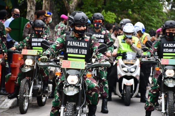 amankan_pilkada_2020_di_sumut_pangdam_ibb_dan_kapoldasu_patroli_skala_besar