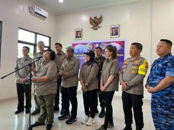 ambar_goldsmith_dan_beru_situtung_dikembalikan_ke_habitat_alaminya