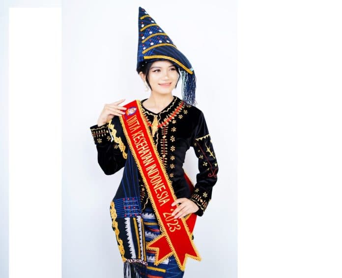 ami_sari_tinambunan_asal_pakpak_bharat_mewakili_provsu_di_ajang_duta_kesehatan_indonesia
