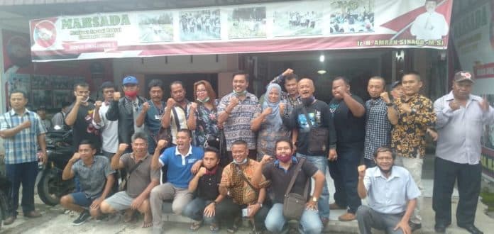 amran_sinaga_dan_tim_relawan_marsada_belum_mendukung_bapaslon_manapun