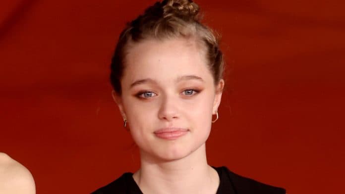 anak_angelina_jolie_dan_brad_pitt_ajukan_hapus_nama_belakang_ayahnya
