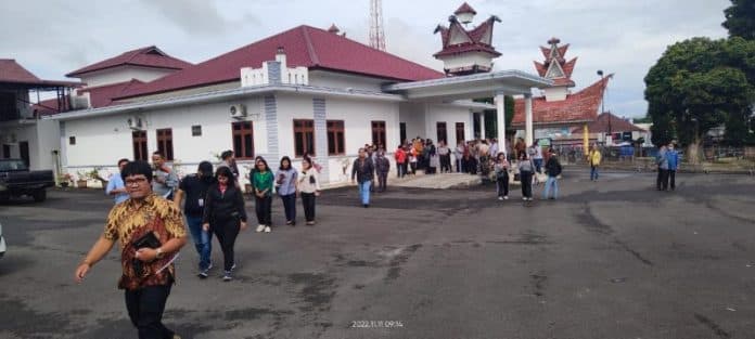 anak_bungsu_bupati_dairi_meninggal_dunia_di_jakarta
