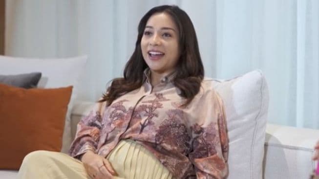anak_pertama_nikita_willy_lahir_di_amerika_serikat