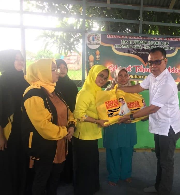 anak_yatim_di_sekolah_anak_berkebutuhan_khusus_terima_bantuan