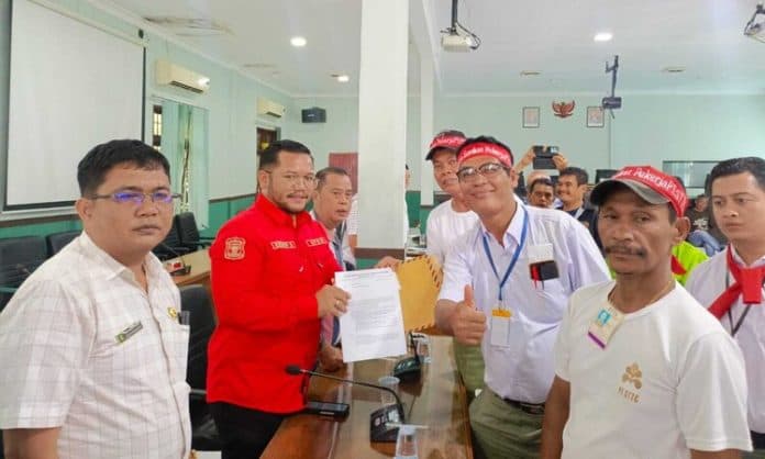 ancaman_pidana_dprd_minta_pemko_siantar_imbau_masyarakat_tak_konsumsi_rokok_ilegal